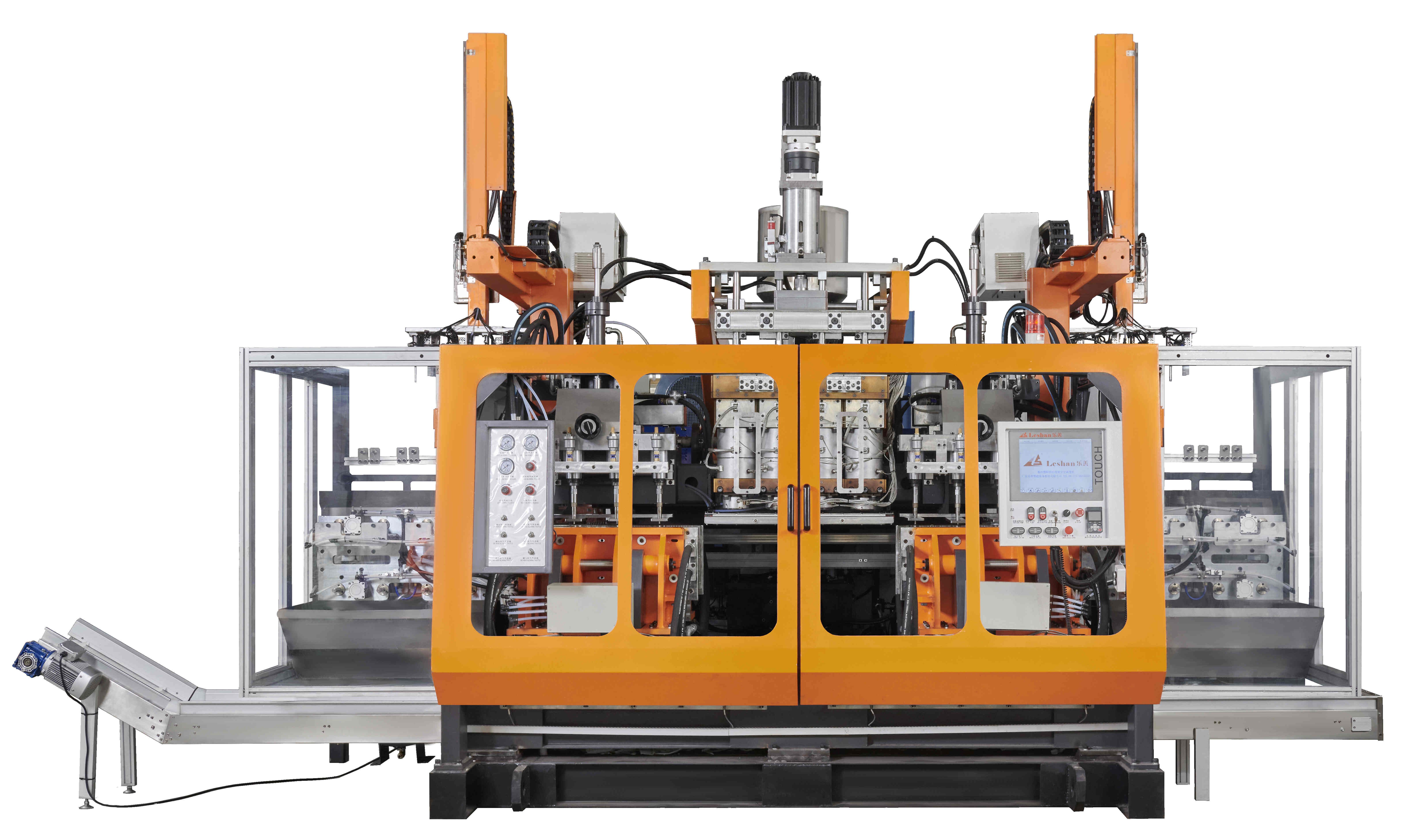 What are the key components of a 2litre bottle blow molding machine?